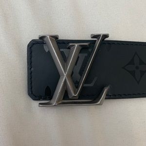 Louis Vuitton pyramid reversible 40mm